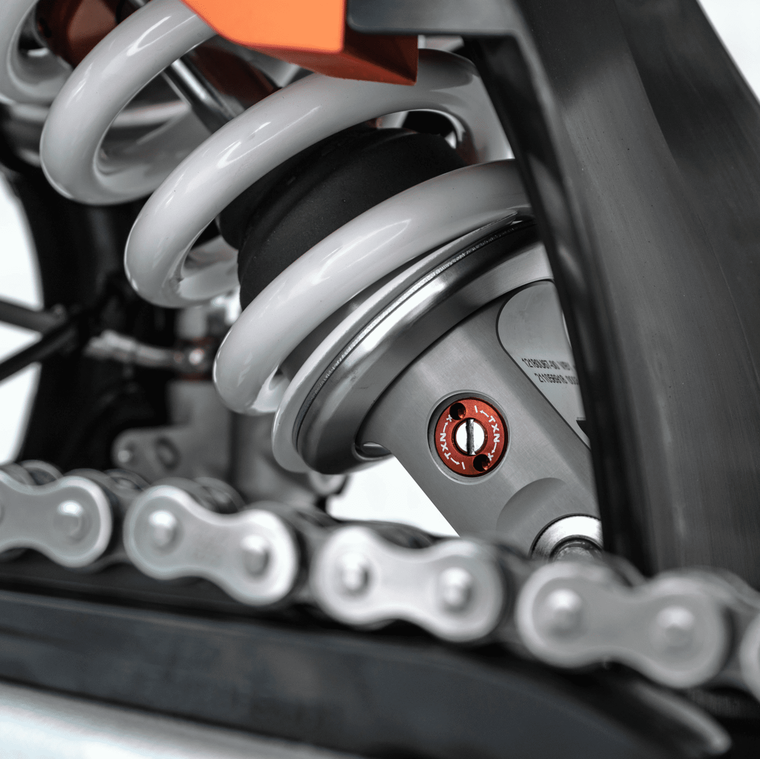 XPLOR PRO 8946 SHOCK WP Suspension