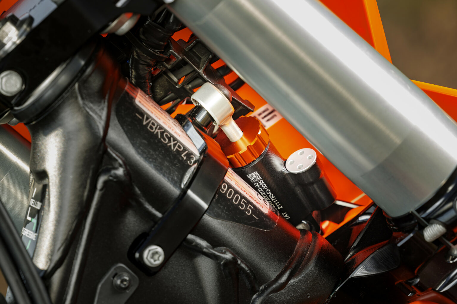 STEERING DAMPER KIT WP Suspension