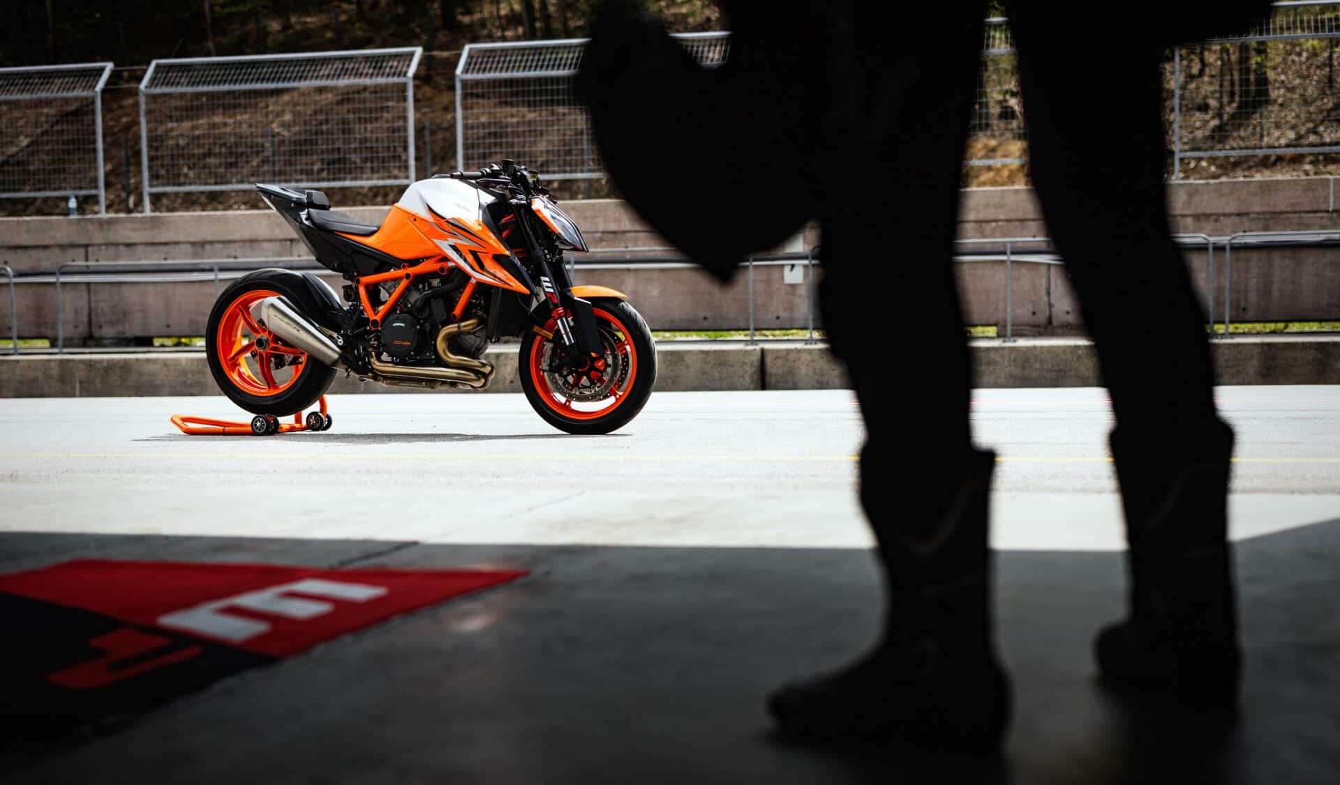 220502-KTM-WPSuspension-MBR56029_00691-1920x1126